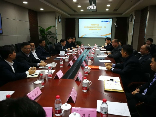 市领导陪同高兴夫副省长考察中芯国际